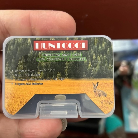 Compound bow adjustable sight light - Picture 2 of 3